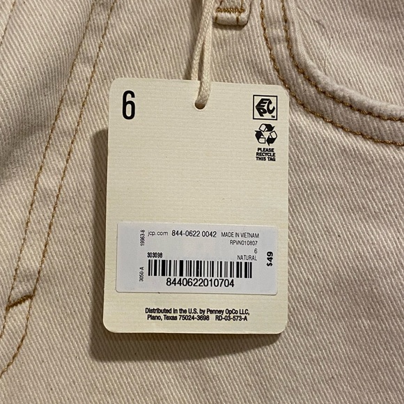 ☘️5 for $40☘️Ana Cream High Rise Straight Jeans Size 6 NWT See Photos/Descript - Picture 3 of 12